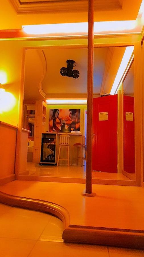 Motel Avenida (Adults Only) Γκραμάντο Εξωτερικό φωτογραφία