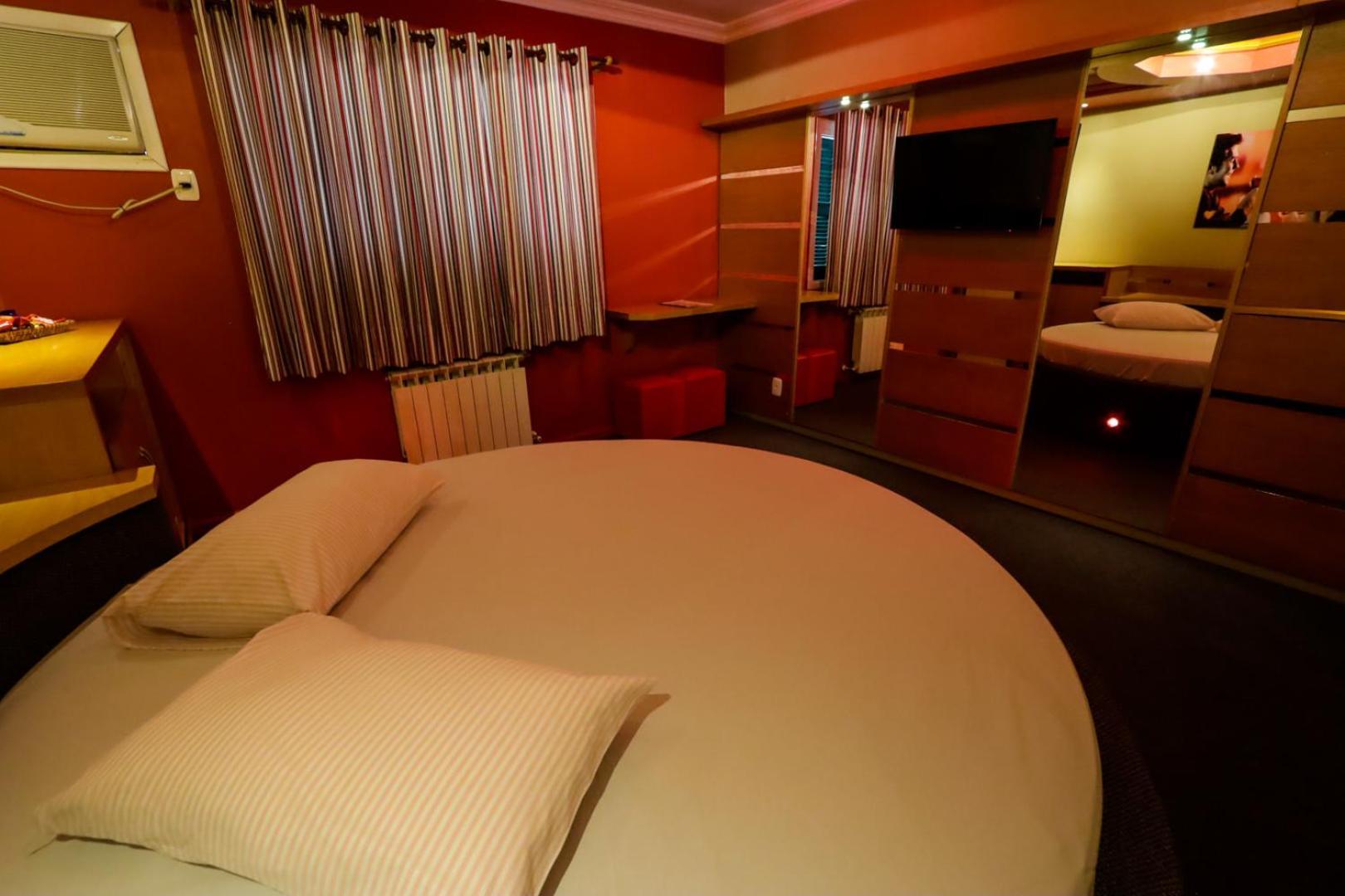 Motel Avenida (Adults Only) Γκραμάντο Εξωτερικό φωτογραφία
